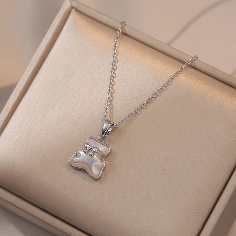 Collar Con Colgante De Oso Lindo Acero De Titanio Incrustacion Nacar Zircon Detalle Lazo Joyeria Elegante Mujer