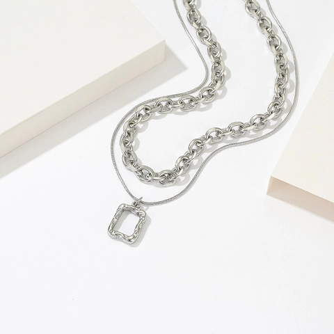 Layered Titanium Steel Necklace Hollow Rectangular Pendant Hammered Texture Minimalist Geometric Jewelry For Women