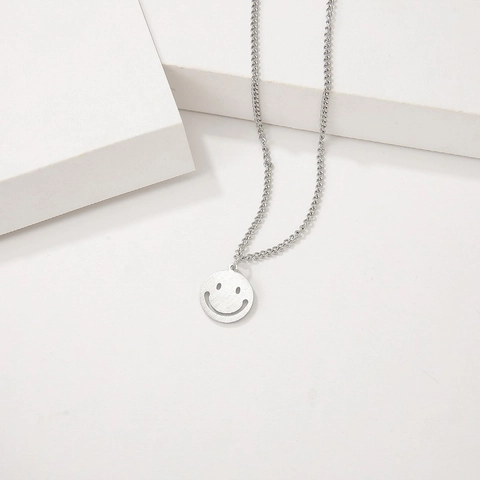 Smiley Face Pendant Necklace Titanium Steel Minimalist Hollow Expression Clavicle Chain Jewelry For Women