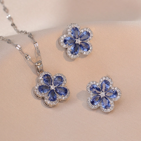 Flower Pendant Necklace And Earrings Titanium Steel Zircon Floral Heart Design For Women Elegant Niche Style Accessories