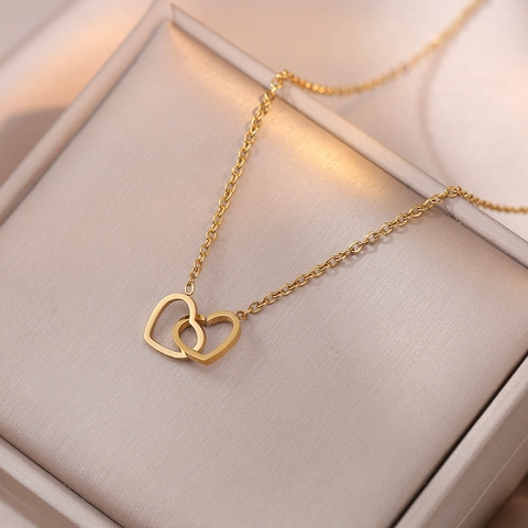 Interlocking Hearts Pendant Necklace Stainless Steel Minimalist Elegant Clavicle Chain Jewelry For Women
