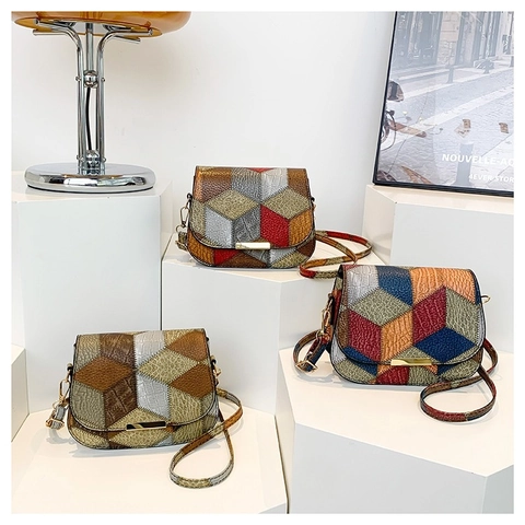 Borsa a Sella Vintage da Donna a Blocchi di Colore in Pelle PU Splicing Geometrico Borsa a Tracolla per la Moda di Strada Quotidiana