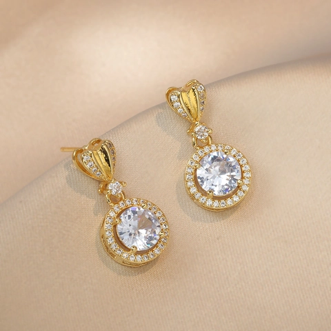Elegante Koperen Zirkonia Hangoorbellen Voor Dames Gouden Ronde Halo Kroon Luxe Hanger Glanzende Sieraden