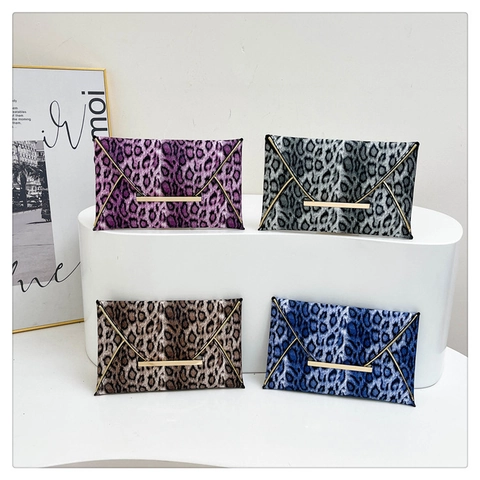 Damen Leopardenmuster Umschlag Clutch Tasche PU Leder Unterarmtasche Metall Dekor Ultradünn Große Kapazität Mode Party Tasche