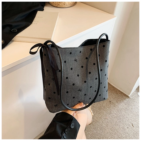 Süße Schultertasche Für Damen Im Koreanischen Ins-Stil Aus PU-Leder Mit Schleife Und Punkten Oder Herz-Print Chic