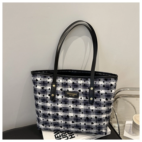 Women Fashion Checkered Plaid Tote Bag Large Capacity Woolen Fabric Shoulder Bag With Heart Bow Print Casual Commute Handbag