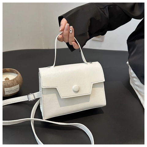 Bolso Cuadrado Pequeño de Cuero PU Vintage para Mujer Bolso de Mano de Color Sólido Con Solapa Geométrica Botón Circular Bolso de Hombro
