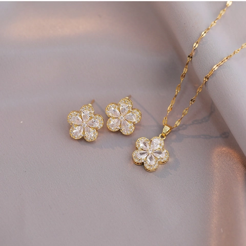Gioielli Eleganti Fiore A Cinque Petali Acciaio Inossidabile Collana E Orecchini In Zircone Per Donne