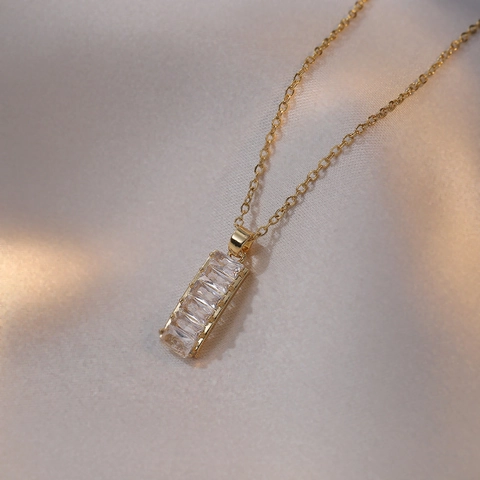 Hanger Ketting Goud Titanium Staal Rechthoekig Heldere Baguette Geslepen Zirkonia Geometrisch Minimalistisch Luxe Voor Vrouwen