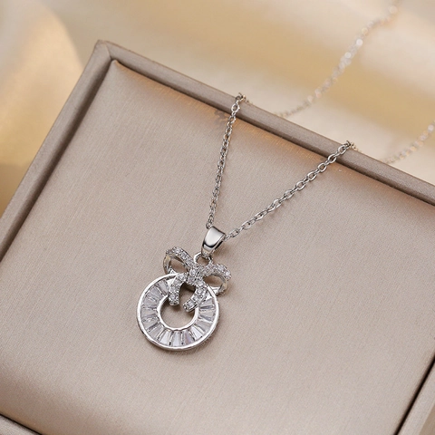 Collier Acier Titane Noeud Pendentif Zircon Incrusté Cercle Géométrique Accessoire De Mode Luxe Pour Femmes