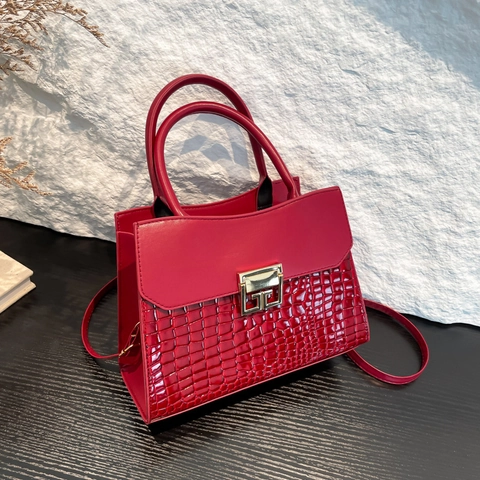 Elegant Crocodile Pattern PU Leather Handbag Women Vintage Square Satchel Metal Lock Top Handle Shoulder Crossbody Bag