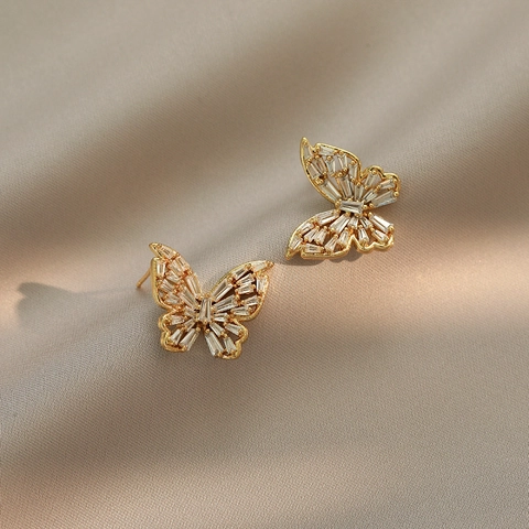 Orecchini A Lobo Farfalla Eleganti Base In Rame Zircone Chiaro Stile Coreano Gioielli Di Moda Per Donne