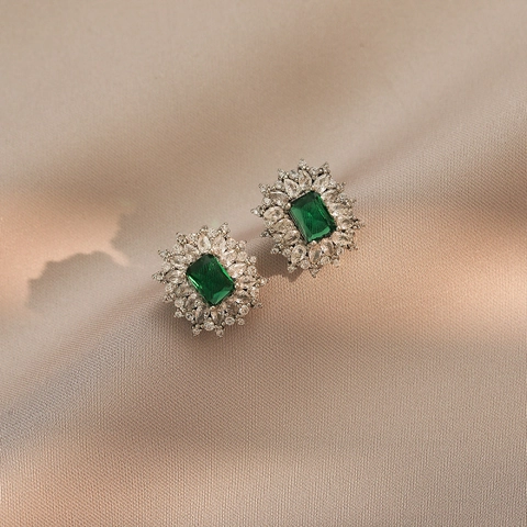 Retro Emerald Green Zircon Stud Earrings Vintage Square Rhinestone Copper Earrings For Women Elegant Gift