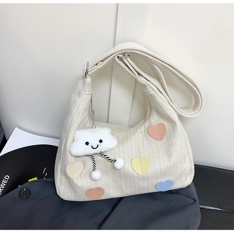 Women Canvas Shoulder Bag Große Kapazität Hobo Umhängetasche Mit Herz-Patch Alphabet-Druck Und Plüsch Wolke Anhänger