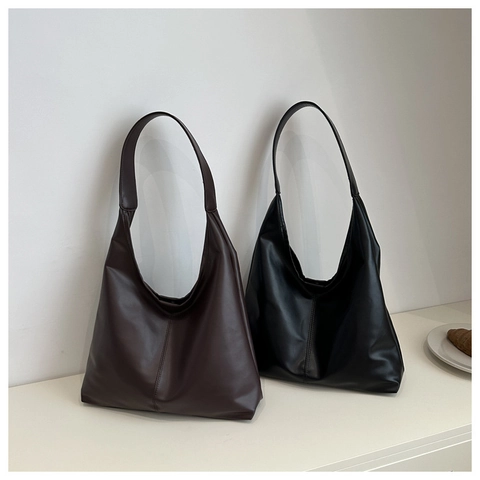 Large Capacity Tote Bag PU Leather Hobo Shoulder Bag Minimalist Commuter Handbag For Women Solid Color Casual Style