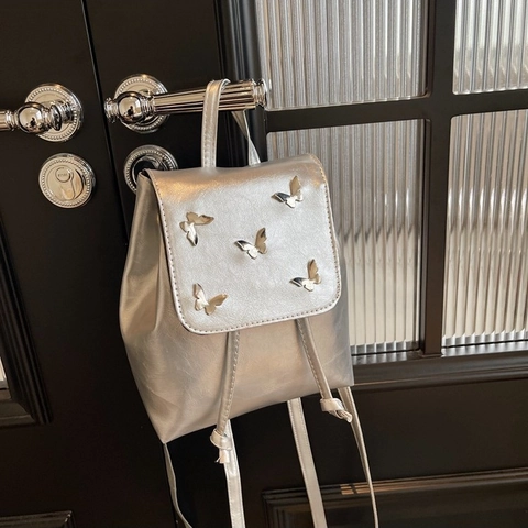 Damen Mode PU Leder Mini Rucksack Mit Metall Schmetterling Dekoration Koreanischer Stil Kleine Schultasche Für Mädchen Tasche