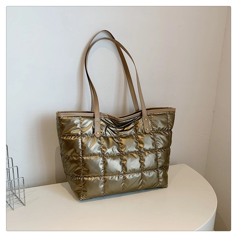 Women Large Capacity Quilted Tote Bag Fashion Metallic Down Cotton Padded Shoulder Bag Square Grid Commuter Handbag