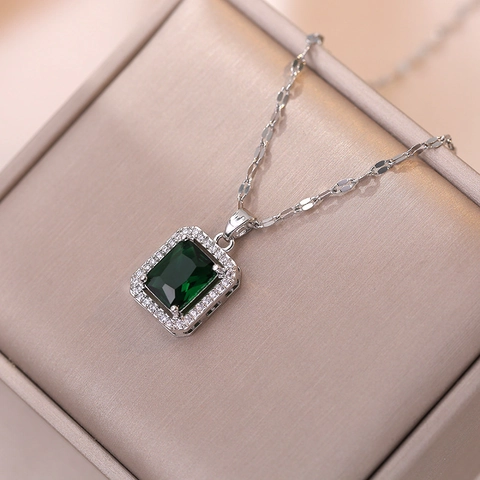 Collana Con Pendente In Zircone Verde Taglio Smeraldo Acciaio Al Titanio Gioielli Geometrici Da Donna Accessorio Elegante