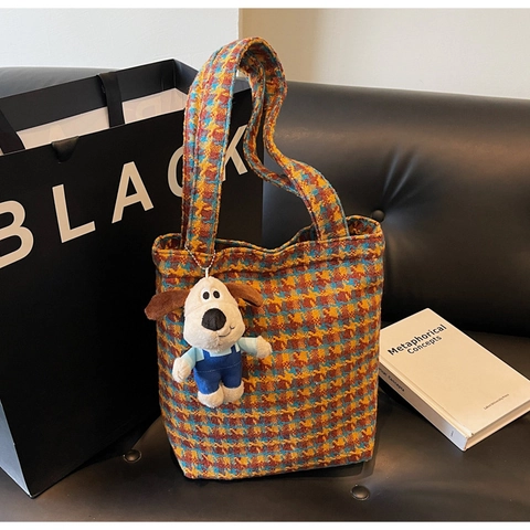 Women Vintage Plaid Woolen Tote Bag Large Capacity Korean Style Houndstooth Shoulder Bag With Puppy Plush Charm