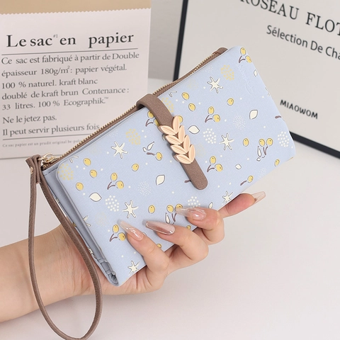 Damen Lange Geldbörse mit Blumendruck PU-Leder Reißverschluss Clutch mit Handschlaufe Metallblatt-Dekoration