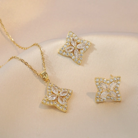 Fashion Titanium Steel Four Leaf Flower Rhinestone Pendant Necklace Gold Silver Clover Stud Earrings Jewelry Set For Women