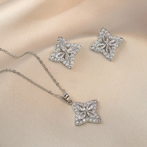 Fashion Titanium Steel Four Leaf Flower Rhinestone Pendant Necklace Gold Silver Clover Stud Earrings Jewelry Set For Women