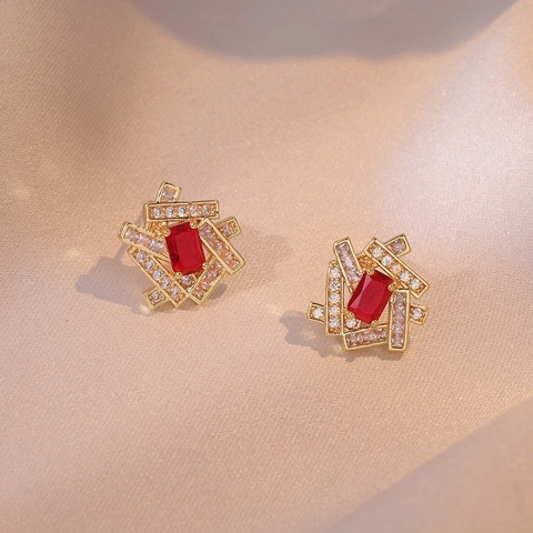 Geometric Square Red Zircon Stud Earrings Vintage Gold Plated Copper With White Rhinestone Elegant Women Jewelry