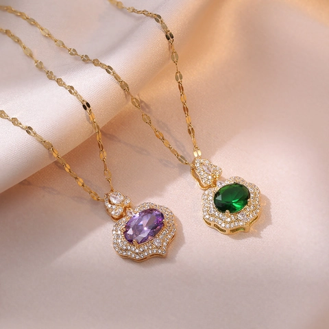 Collana Con Pendente Acciaio Inossidabile Smeraldo Zircone Viola Strass Intarsiato Lusso Elegante Vintage Gioielli Per Donne