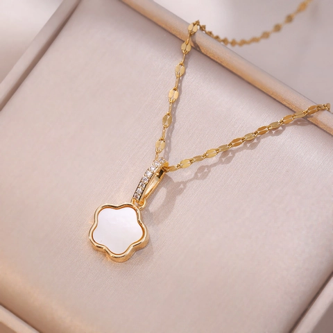 Flower Pendant Necklace Stainless Steel White Shell Mother Of Artificial Pearl Zircon Inlay Fashion Jewelry For Women Niche Design