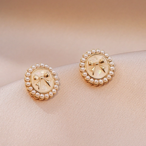 French Retro Round Stud Earrings With Gold Bowknot Shell Texture Imitation Artificial Pearl Copper And Silver Earring Post