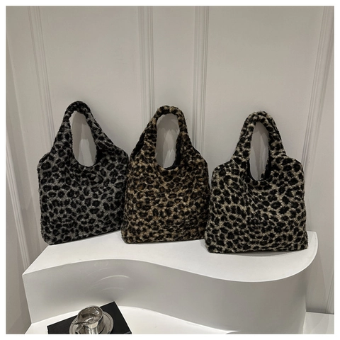 Borsa Tote in Peluche Leopardata di Grande Capacità per Donna Casual Morbida Borsa a Tracolla in Pelliccia Sintetica Moda Hobo