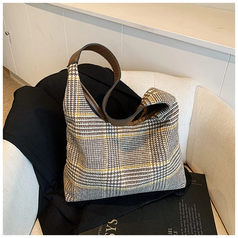 Women Retro Plaid Tote Bag Large Capacity Woolen Fabric PU Leather Trim Shoulder Bag Vintage Checked Hobo Bag Commuter Handbag