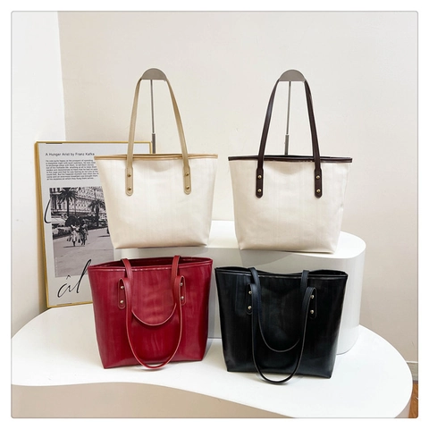 Damen Tote Bag Große Kapazität Minimalistische PU Leder Pendler Umhängetasche Handtasche Mit Metallnieten Mode Tasche