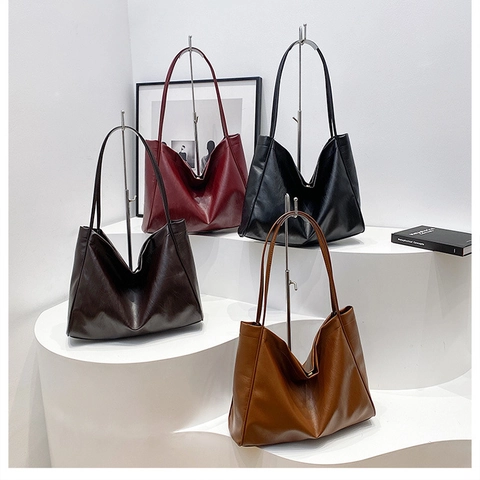 Large Capacity PU Leather Tote Bag Dual Shoulder Straps Minimalist Retro Fashion Commuting Underarm Bag For Women