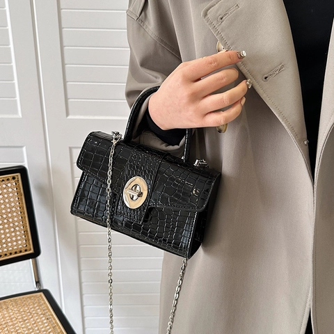 Sac Bandoulière Femme en Cuir PU Verni à Motif Crocodile Petit Sac Carré Avec Chaîne Argentée et Verrou Métallique