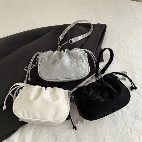 Sac Seau Nuage Plissé Femmes Cuir PU Mode Cordon De Serrage Sac À Épaule Bandoulière Avec Chaîne Métallique Style Chic