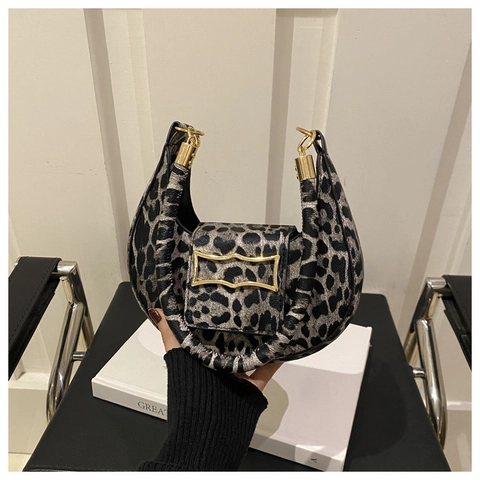 Leopard Print Mondform Unterarmtasche PU Leder Mode Hobo Handtasche Mit Goldener Metallschnalle Schultertasche Für Damen