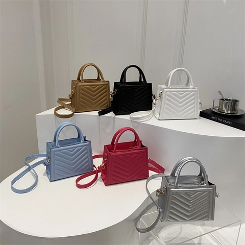 Women's V-Quilted PU Leather Handbag Minimalist Chevron Pattern Crossbody Bag With Adjustable Shoulder Strap Elegant Commuter Small Square Bag