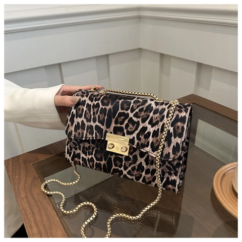 Vintage Leopard Print PU Leather Shoulder Bag With Gold Chain Strap Fashion Square Crossbody Bag For Women Daily Party