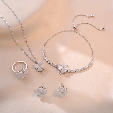 Stainless Steel Rotating Four Leaf Flower Opal Necklace With Zirconia Spinning Heart Petal Fashion Jewelry For Women