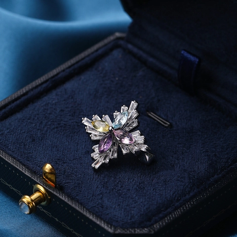 Sternblume Brosche Kupfer Bunte Marquise Zirkon Elegant Anti-Expositions-Schmuck Für Frauen