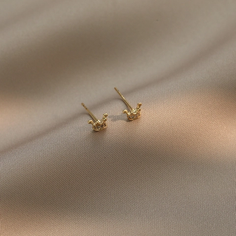 Kronen Ohrstecker Eleganter Kupfer Schmuck Mit Strass Und Zirkonia Sowie 925 Sterlingsilber Ohrstecker Für Damen