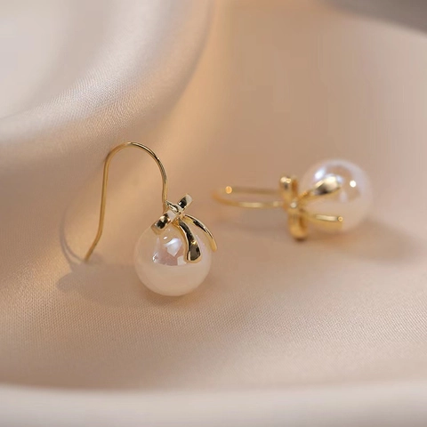 Elegant Faux Artificial Pearl Bowknot Earrings With 925 Sterling Silver Earring Post Copper Metal Korean Style Fashion Jewelry Women