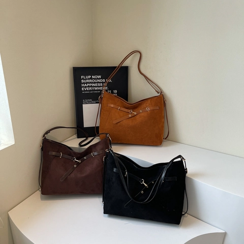 Vintage Tote Bag Große Kapazität Für Damen Mattes Wildlederimitat Schultertasche Mit Gürtelschnalle Dekor Retro Handtasche