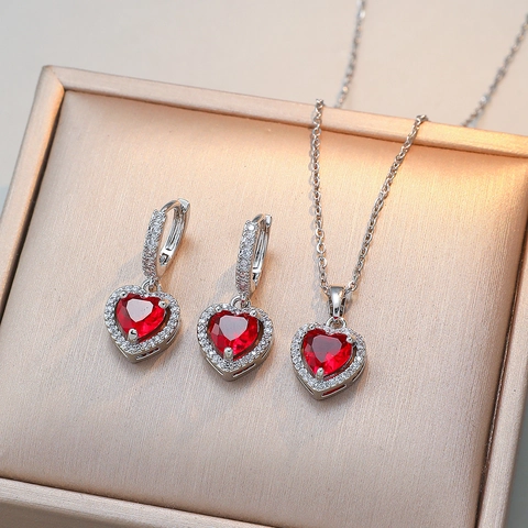 Mode Herz Anhänger Halskette Ohrringe Ring Titanstahl Zirkonia Eingelegt Schmuck Für Damen Täglich Dating Zubehör