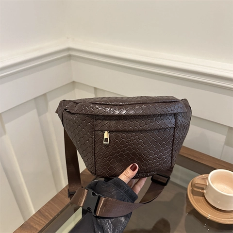 Women Fashion Woven PU Leather Waist Bag Urban Minimalist Solid Color Chest Bag Trendy Casual Crossbody Bag Zipper Fanny Pack