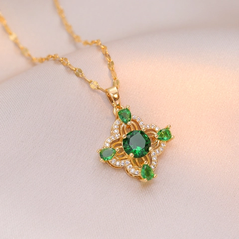 Elegant Flower Pendant Necklace Titanium Steel Emerald Green Zircon Inlaid Vintage Aesthetic Jewelry For Women