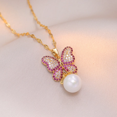 Elegant Butterfly Artificial Pearl Pendant Necklace Pink Rhinestone Inlaid Stainless Steel Clavicle Chain For Women French Style