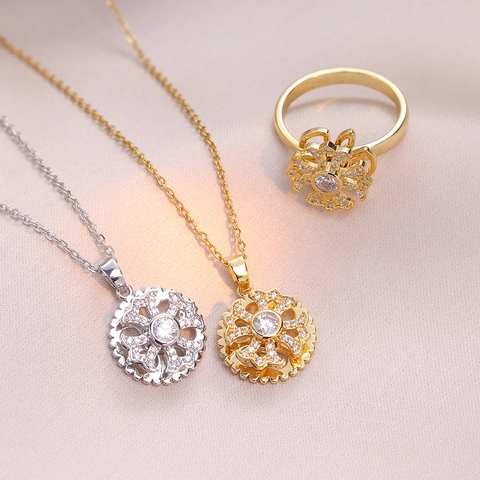Rotierende Schneeflocke Anhänger Halskette Titanstahl Zirkonia Eingelegt Schicker Blumenschmuck Für Damen Mode Neuheit Geschenk