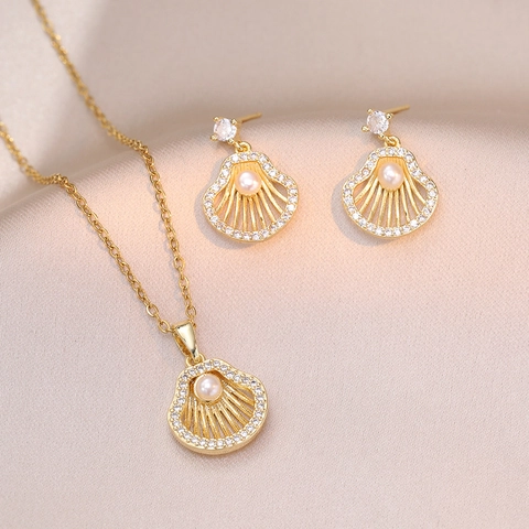 Schelpvormige Zoetwaterparel Ketting En Oorbellen Met Zirkoon Titanium Staal 925 Sterling Zilveren Oorsteker Voor Dames